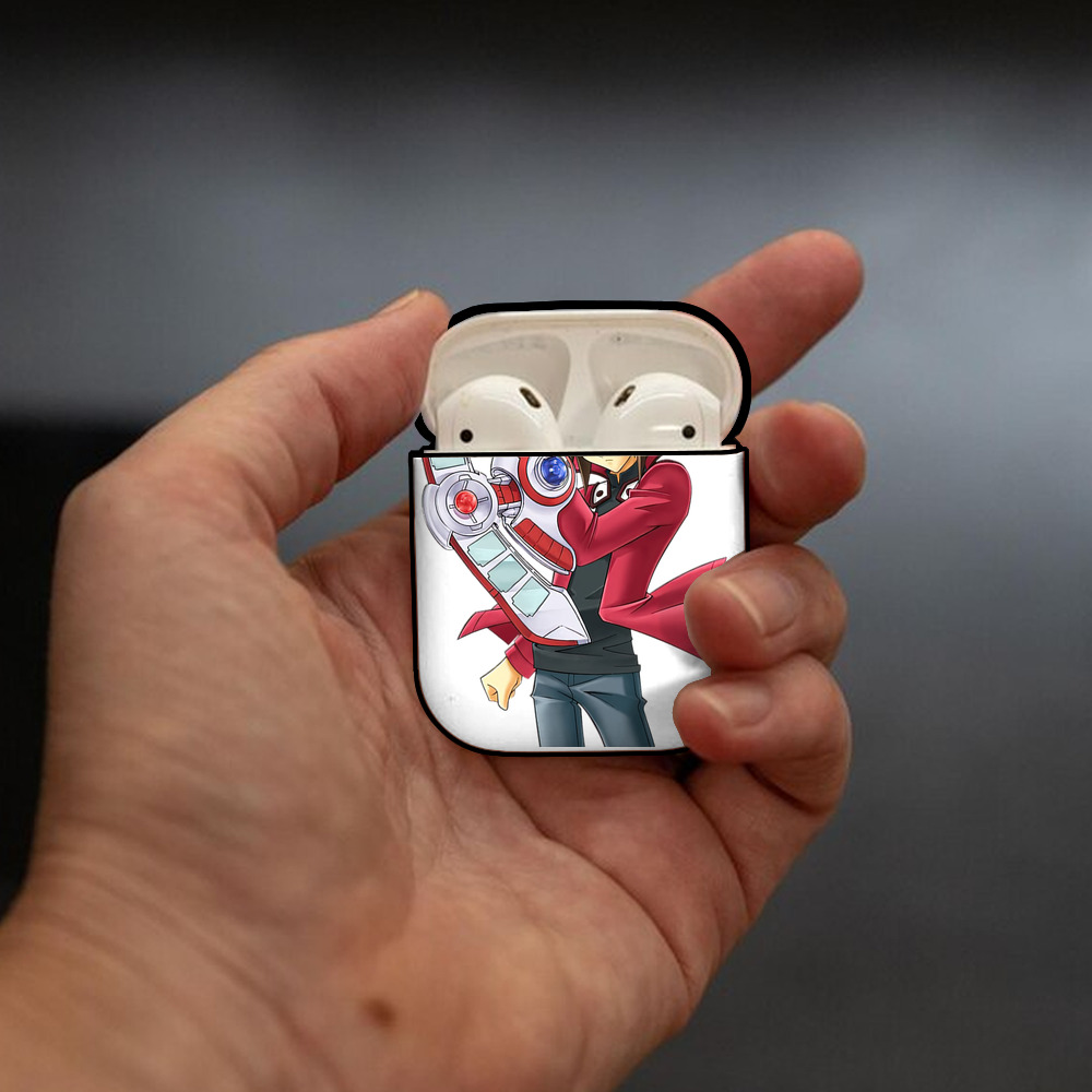 遊☆戯☆王 Yu-Gi-Oh! AirPods 第2世代保護ケース ハードシェル ブラック 耐衝撃・防指紋・カラビナ付き