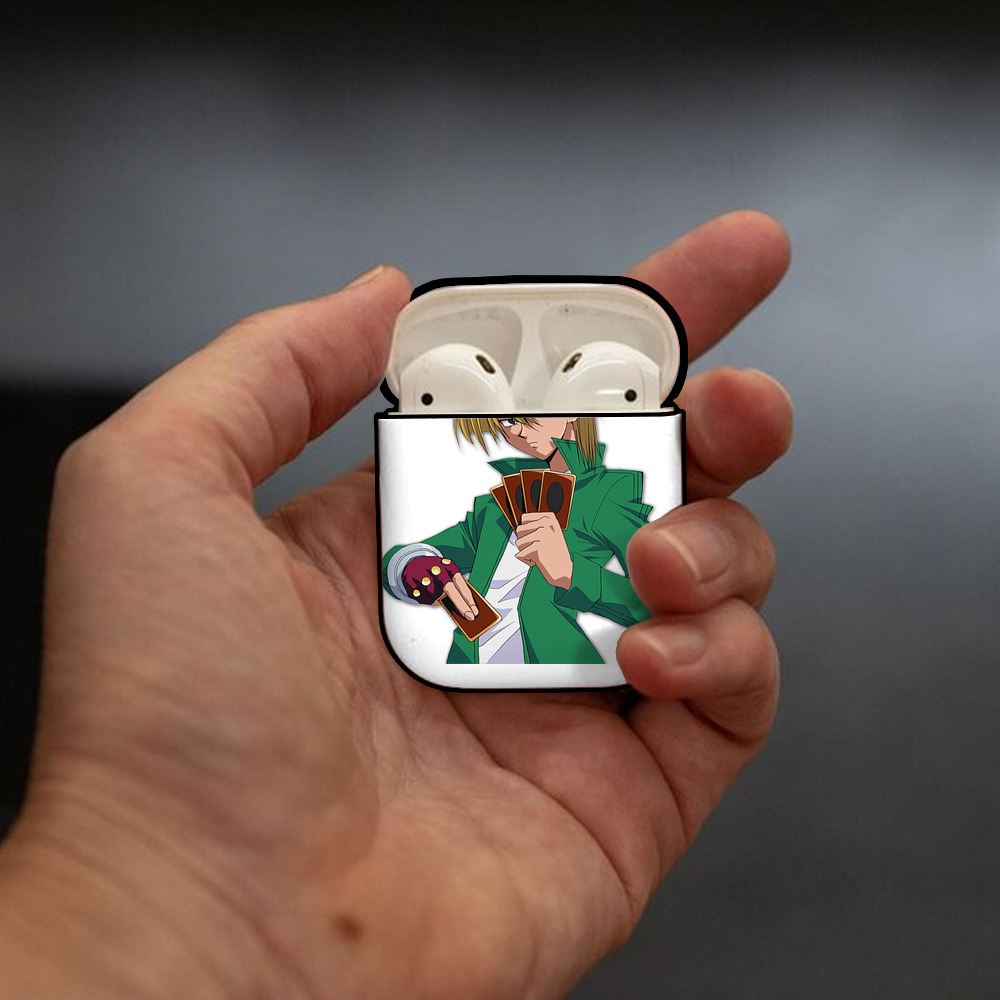 遊☆戯☆王 Yu-Gi-Oh! AirPods 第2世代保護ケース ハードシェル ブラック 耐衝撃・防指紋・カラビナ付き