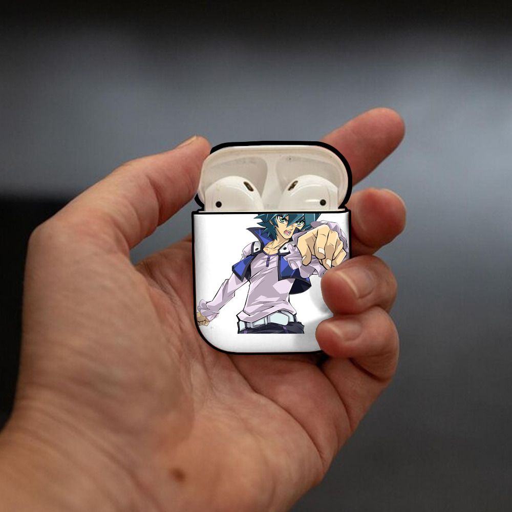 遊☆戯☆王 Yu-Gi-Oh! AirPods 第2世代保護ケース ハードシェル ブラック 耐衝撃・防指紋・カラビナ付き