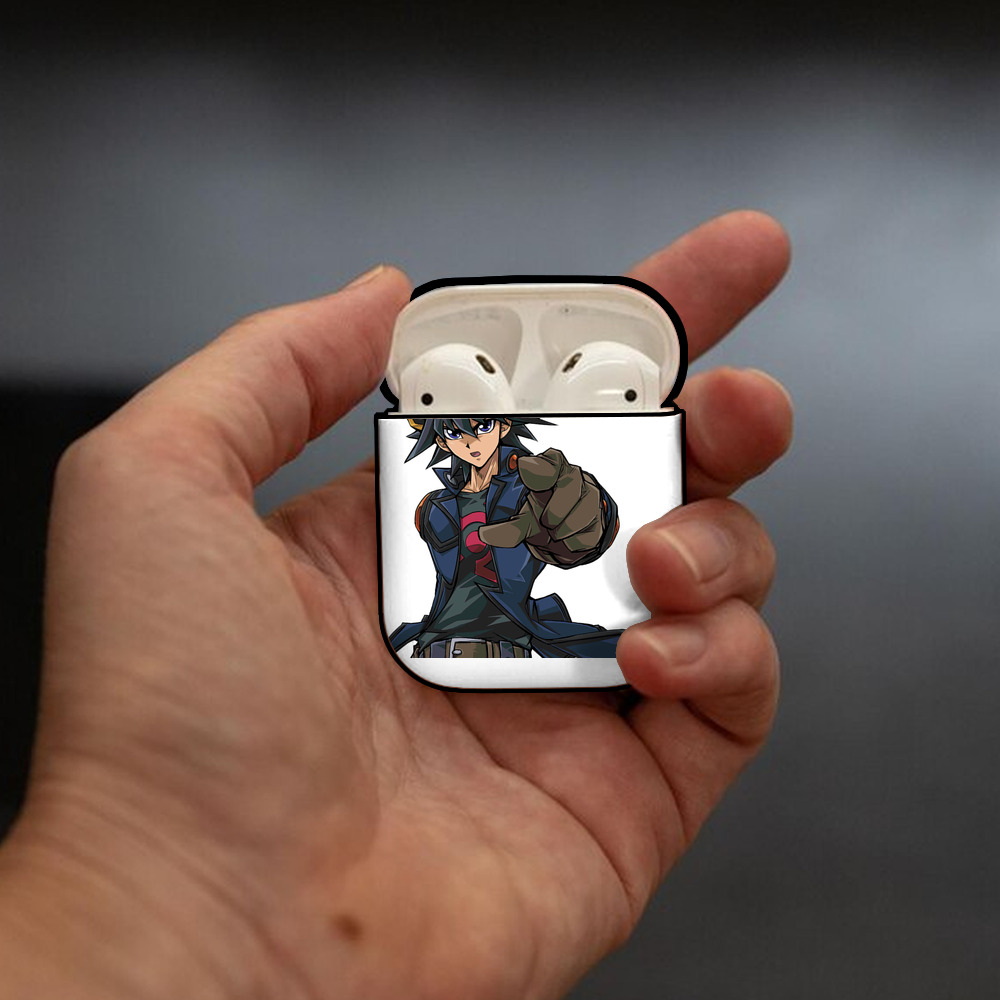 遊☆戯☆王 Yu-Gi-Oh! AirPods 第2世代保護ケース ハードシェル ブラック 耐衝撃・防指紋・カラビナ付き