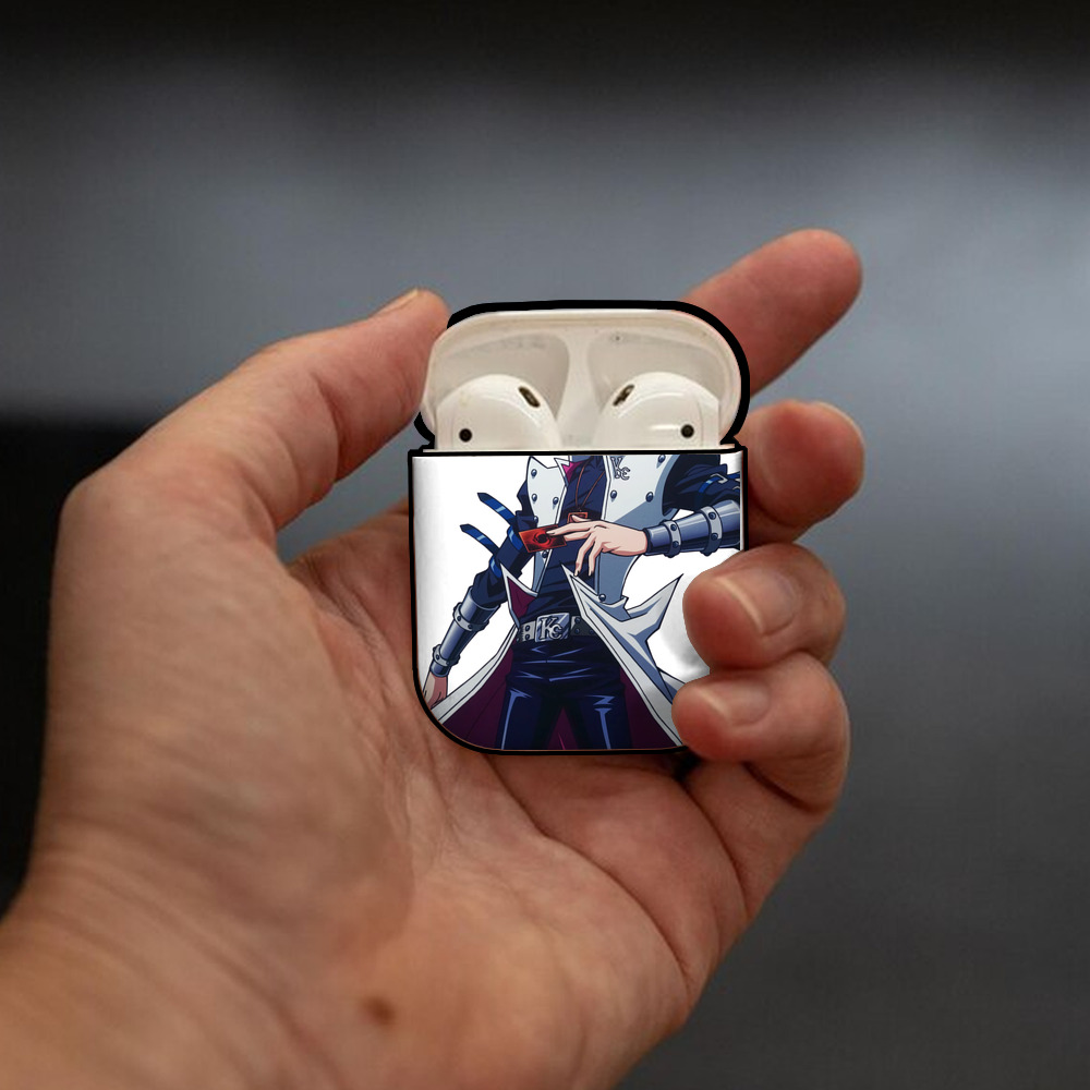 遊☆戯☆王 Yu-Gi-Oh! AirPods 第2世代保護ケース ハードシェル ブラック 耐衝撃・防指紋・カラビナ付き