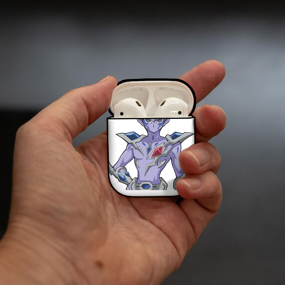 遊☆戯☆王 Yu-Gi-Oh! AirPods 第2世代保護ケース ハードシェル ブラック 耐衝撃・防指紋・カラビナ付き