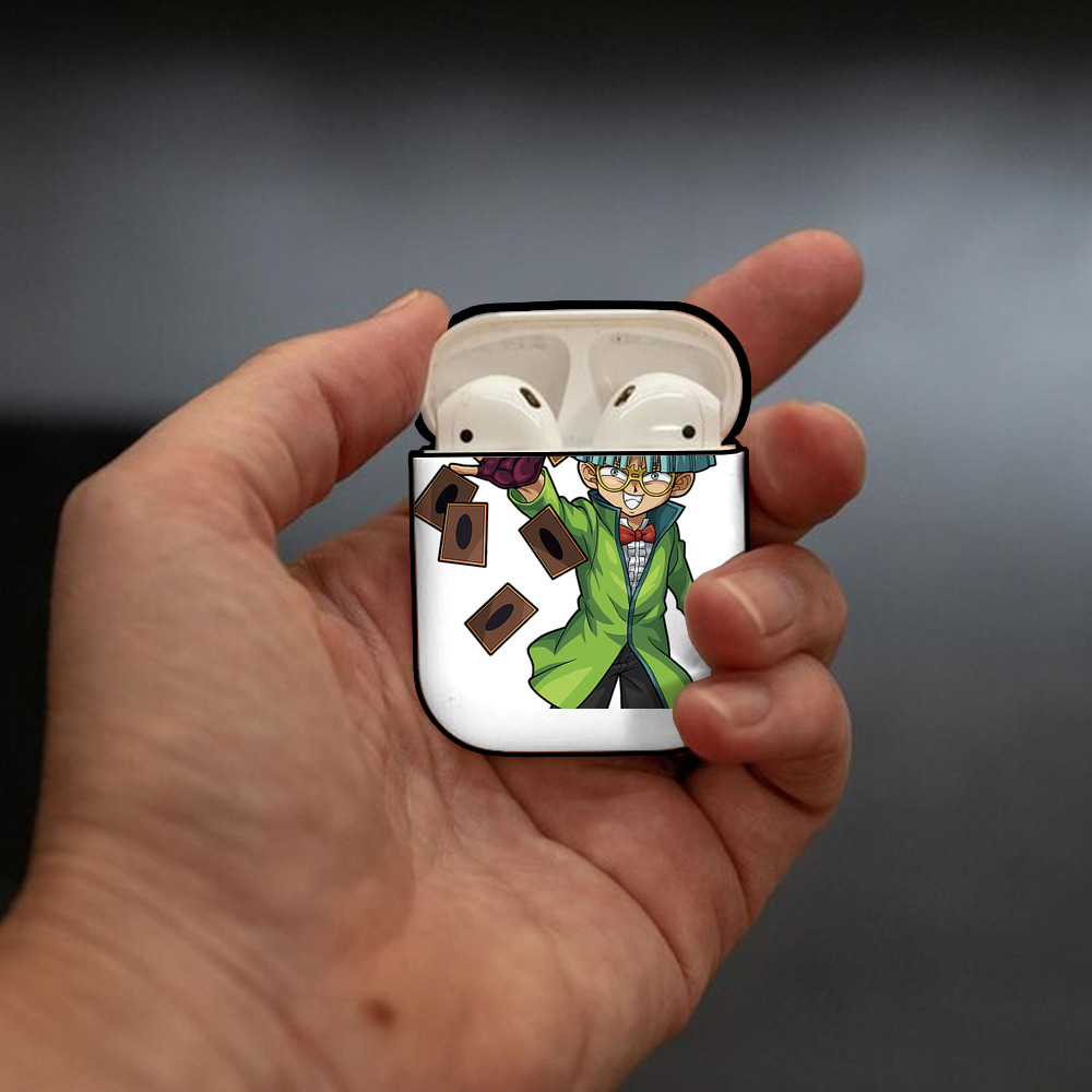 遊☆戯☆王 Yu-Gi-Oh! AirPods 第2世代保護ケース ハードシェル ブラック 耐衝撃・防指紋・カラビナ付き