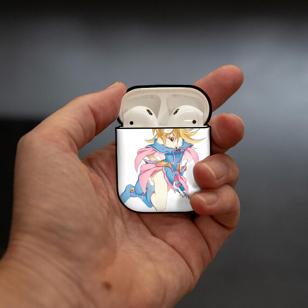 遊☆戯☆王 Yu-Gi-Oh! AirPods 第2世代保護ケース ハードシェル ブラック 耐衝撃・防指紋・カラビナ付き