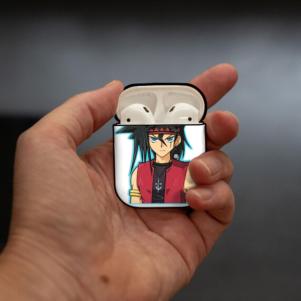 遊☆戯☆王 Yu-Gi-Oh! AirPods 第2世代保護ケース ハードシェル ブラック 耐衝撃・防指紋・カラビナ付き