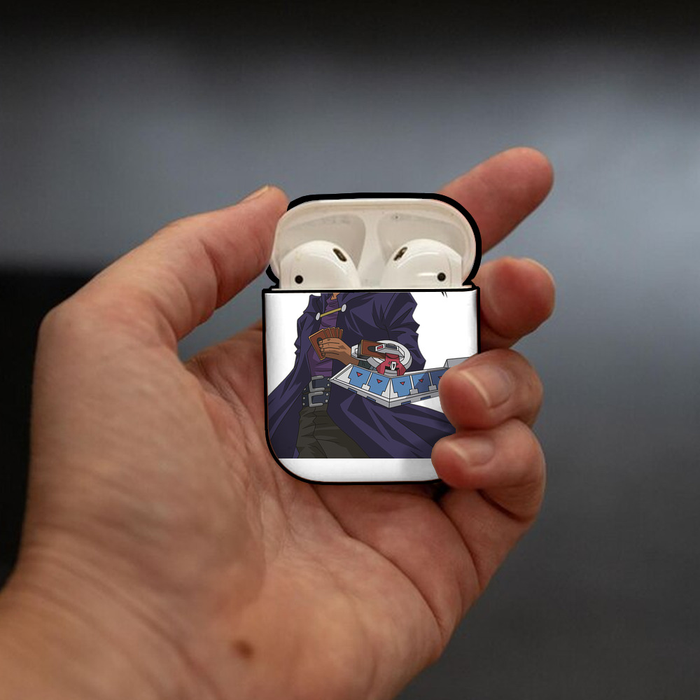 遊☆戯☆王 Yu-Gi-Oh! AirPods 第2世代保護ケース ハードシェル ブラック 耐衝撃・防指紋・カラビナ付き