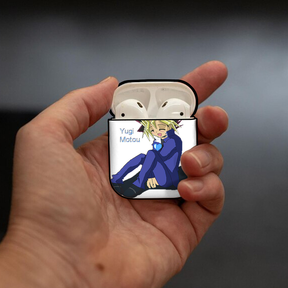遊☆戯☆王 Yu-Gi-Oh! AirPods 第2世代保護ケース ハードシェル ブラック 耐衝撃・防指紋・カラビナ付き