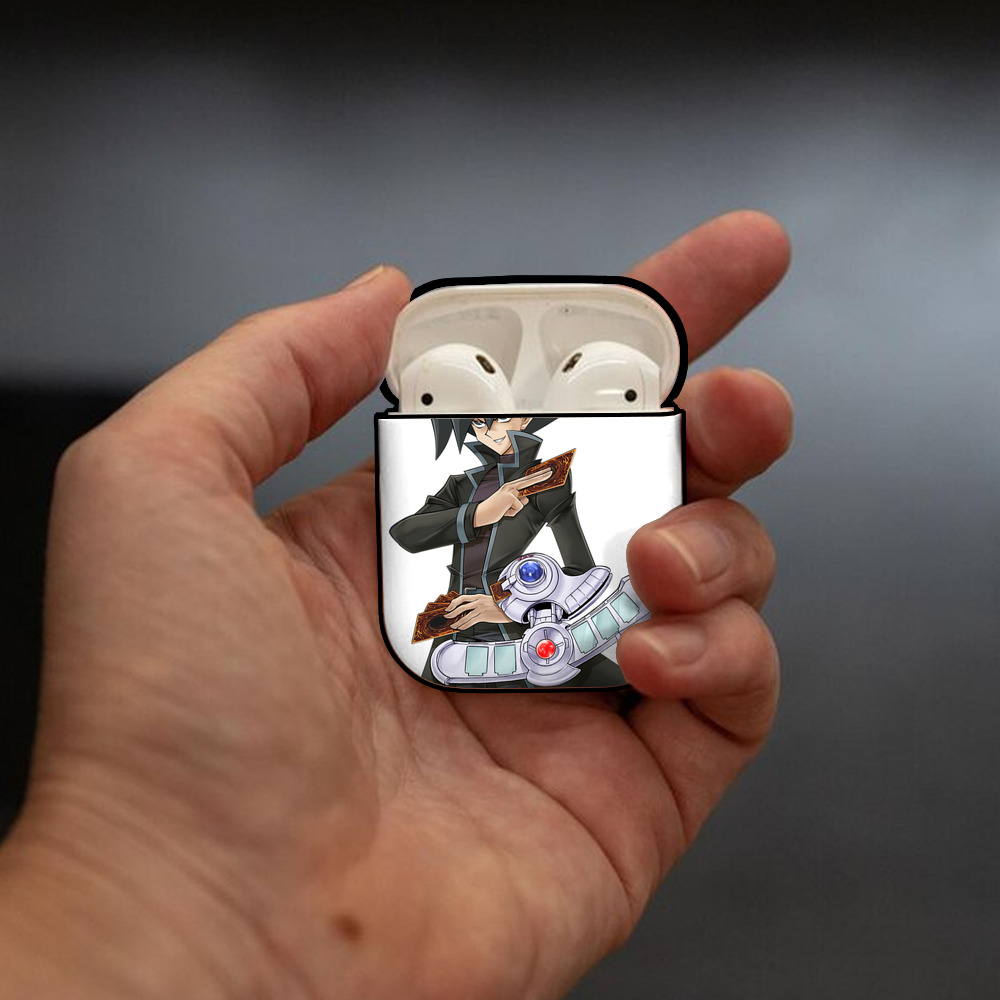 遊☆戯☆王 Yu-Gi-Oh! AirPods 第2世代保護ケース ハードシェル ブラック 耐衝撃・防指紋・カラビナ付き