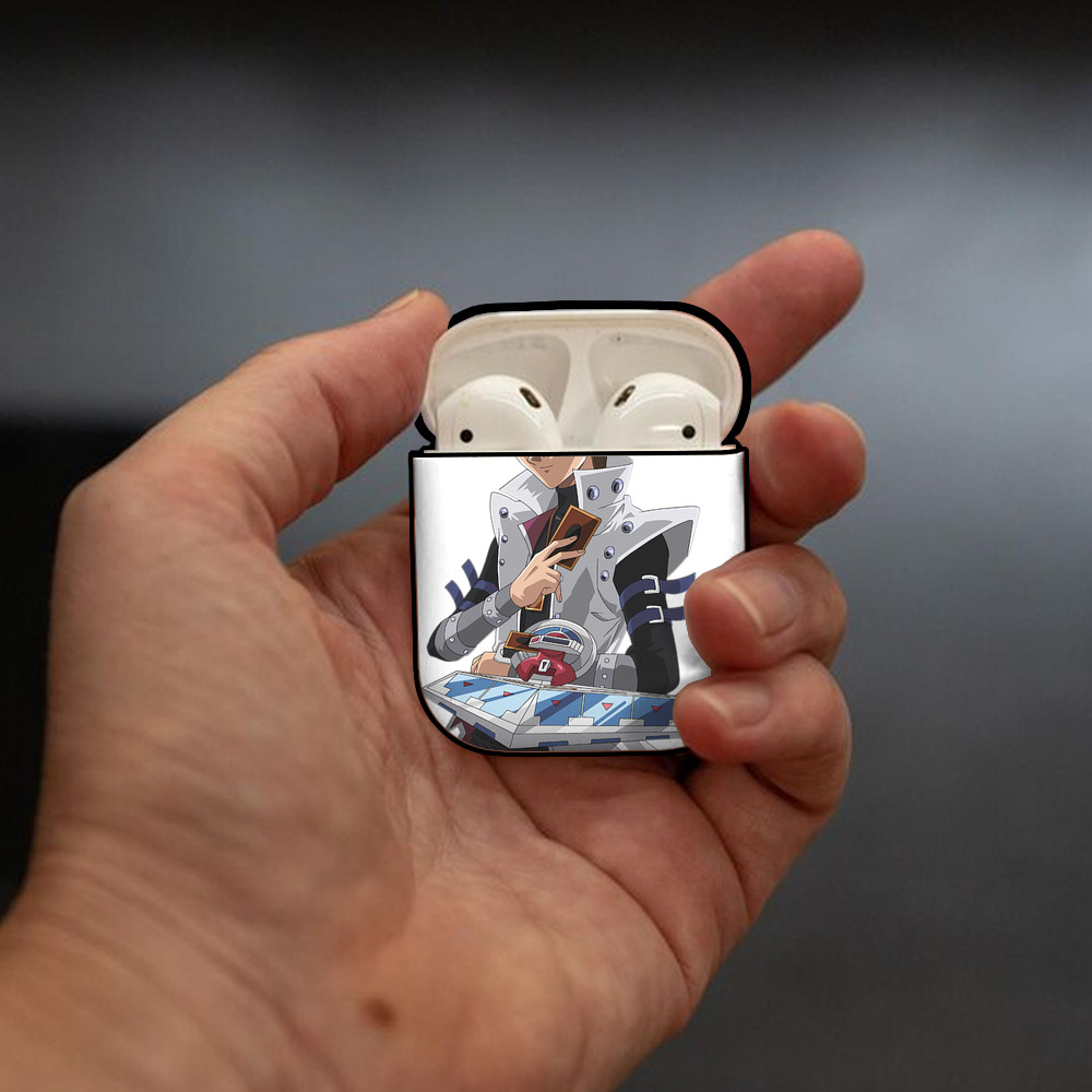 遊☆戯☆王 Yu-Gi-Oh! AirPods 第2世代保護ケース ハードシェル ブラック 耐衝撃・防指紋・カラビナ付き