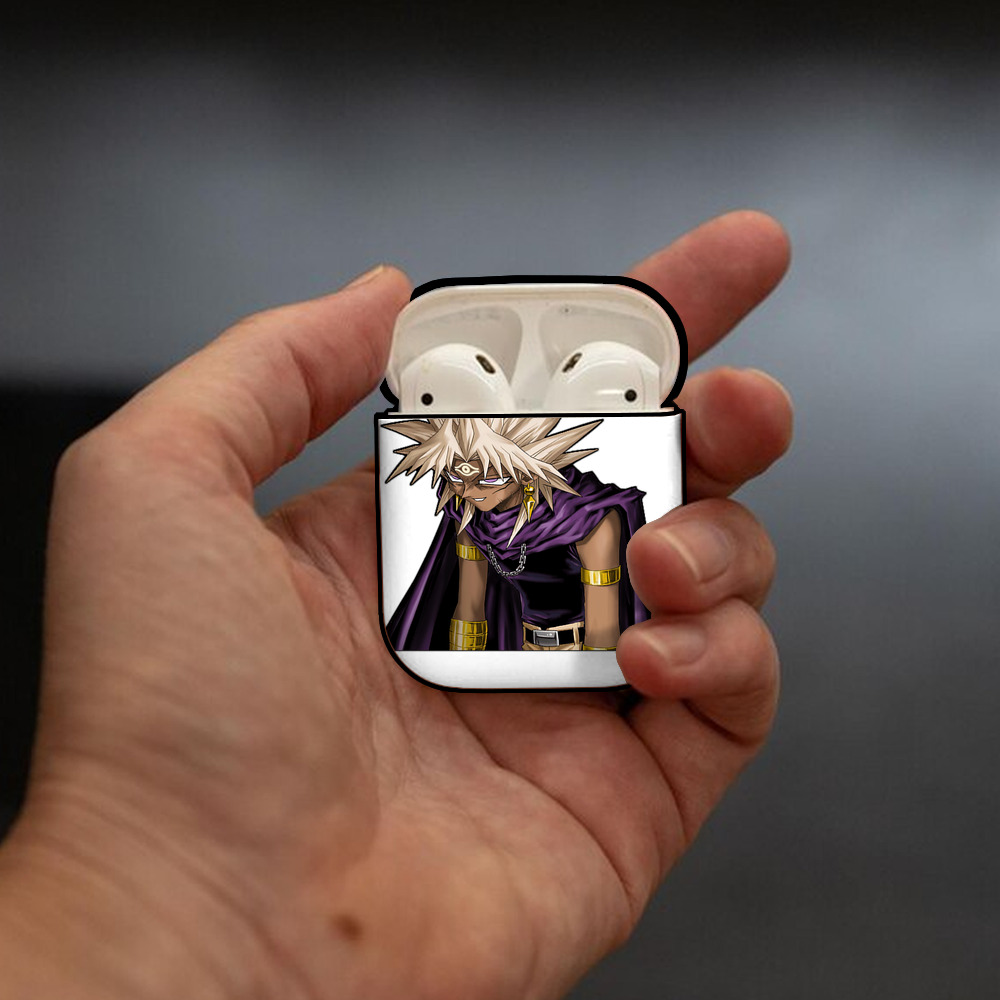 遊☆戯☆王 Yu-Gi-Oh! AirPods 第2世代保護ケース ハードシェル ブラック 耐衝撃・防指紋・カラビナ付き