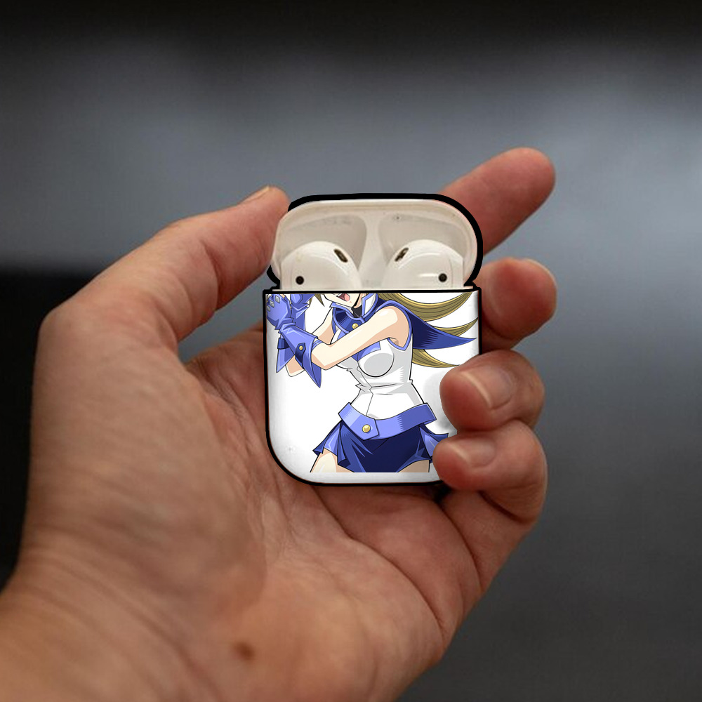 遊☆戯☆王 Yu-Gi-Oh! AirPods 第2世代保護ケース ハードシェル ブラック 耐衝撃・防指紋・カラビナ付き