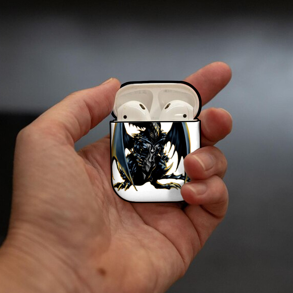 遊☆戯☆王 Yu-Gi-Oh! AirPods 第2世代保護ケース ハードシェル ブラック 耐衝撃・防指紋・カラビナ付き