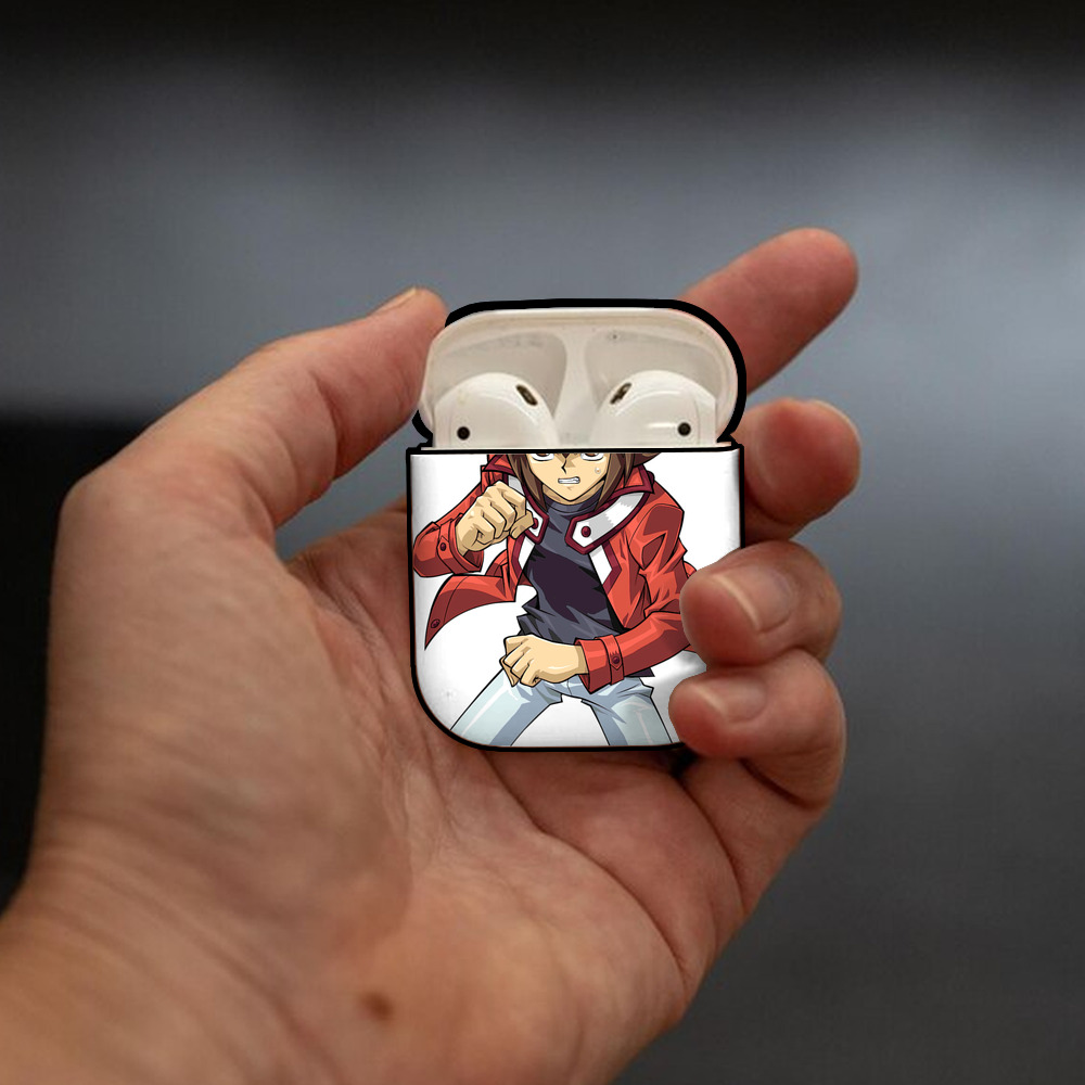 遊☆戯☆王 Yu-Gi-Oh! AirPods 第2世代保護ケース ハードシェル ブラック 耐衝撃・防指紋・カラビナ付き