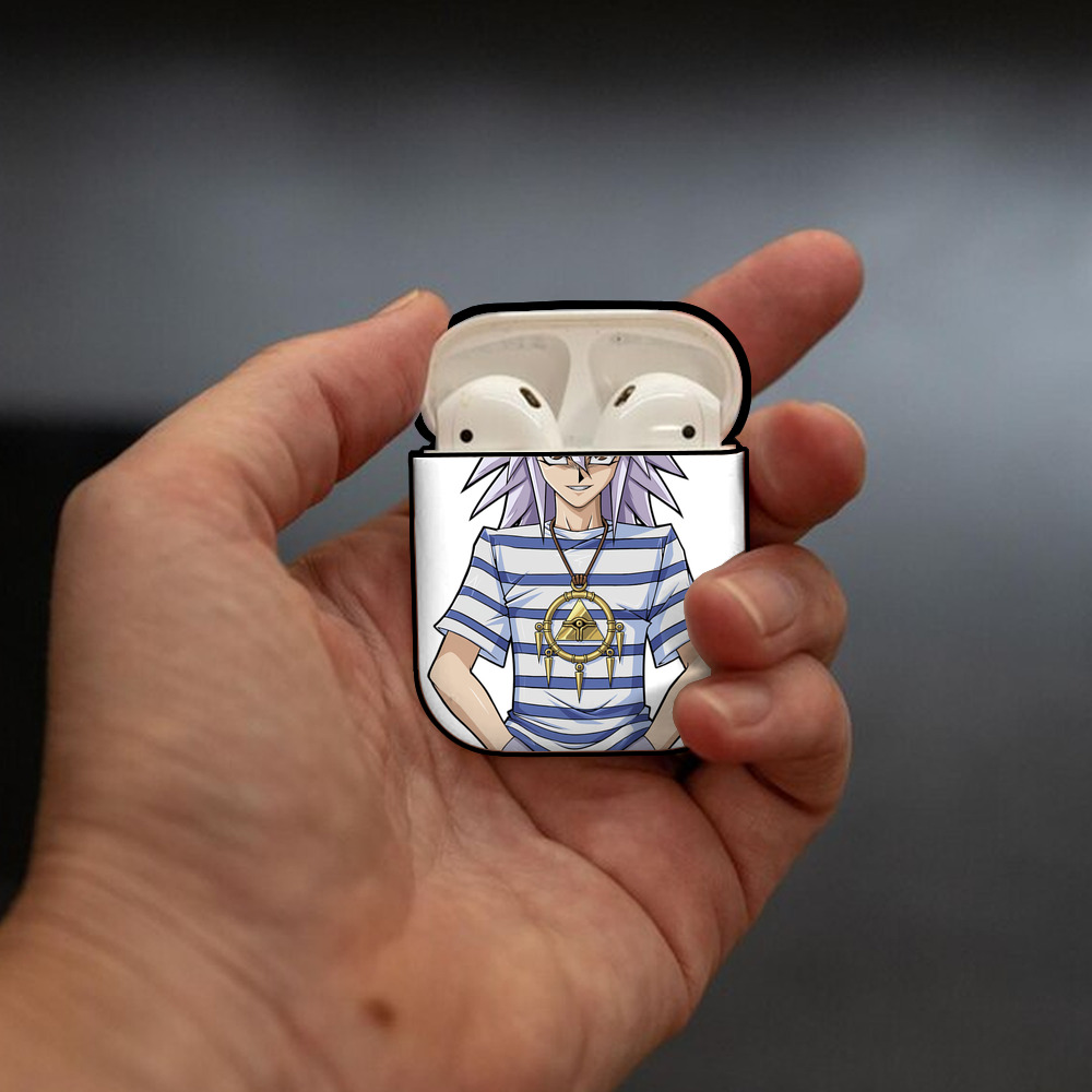 遊☆戯☆王 Yu-Gi-Oh! AirPods 第2世代保護ケース ハードシェル ブラック 耐衝撃・防指紋・カラビナ付き