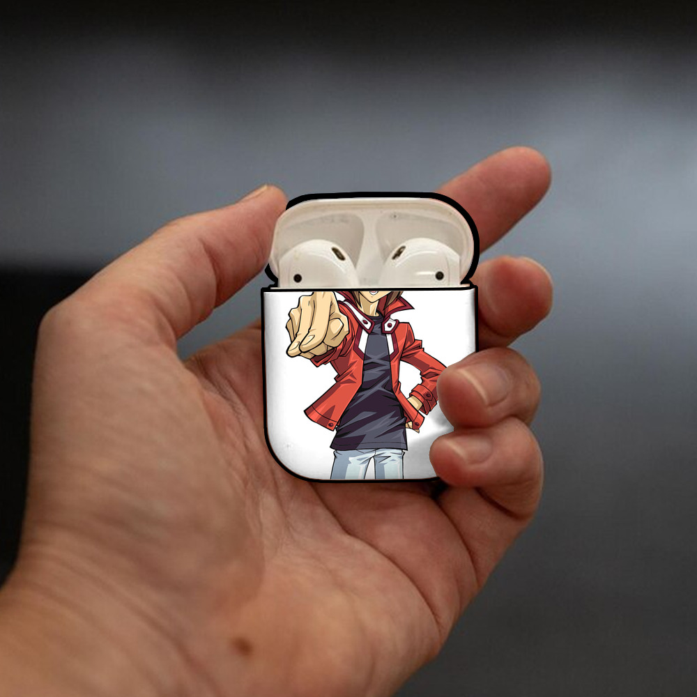 遊☆戯☆王 Yu-Gi-Oh! AirPods 第2世代保護ケース ハードシェル ブラック 耐衝撃・防指紋・カラビナ付き