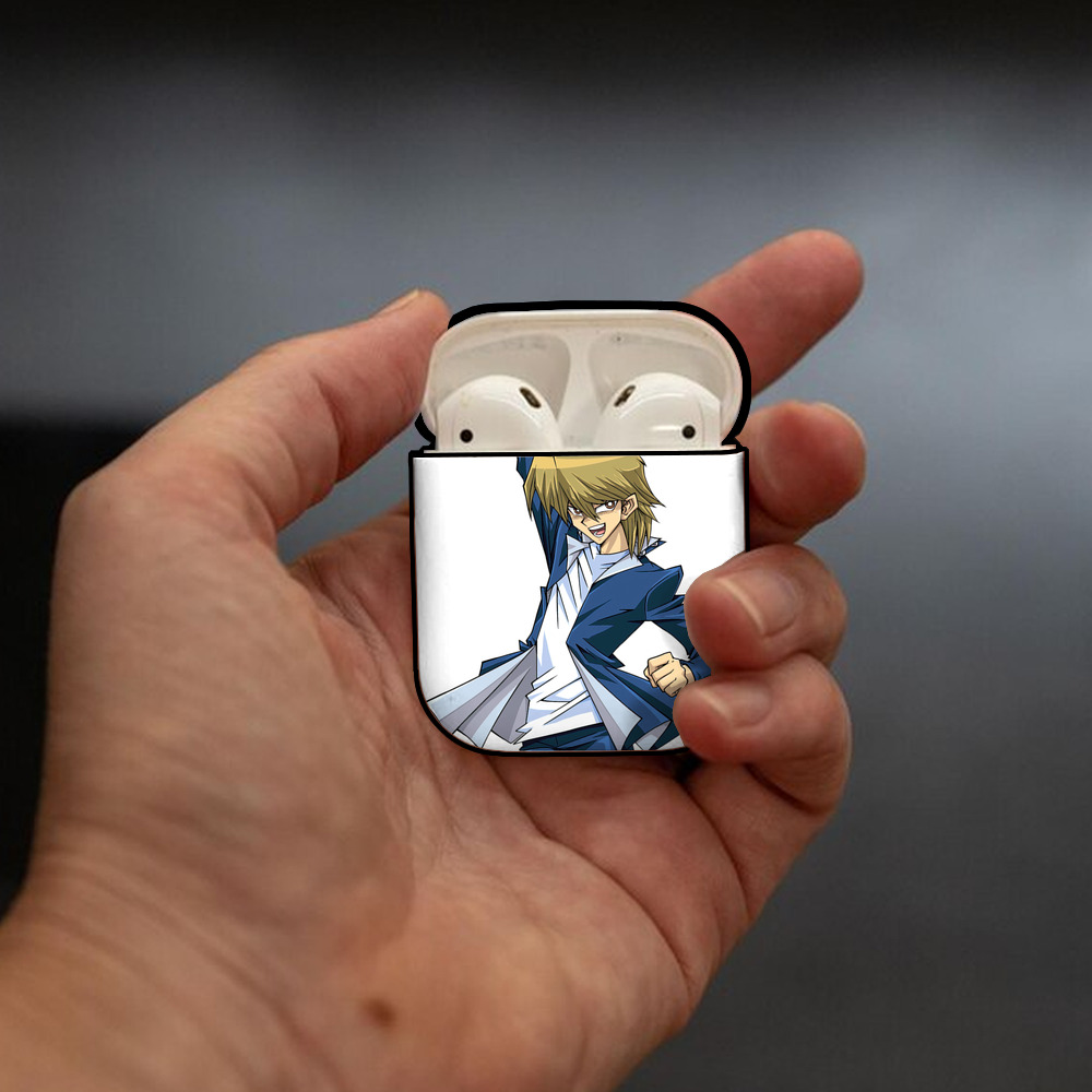 遊☆戯☆王 Yu-Gi-Oh! AirPods 第2世代保護ケース ハードシェル ブラック 耐衝撃・防指紋・カラビナ付き