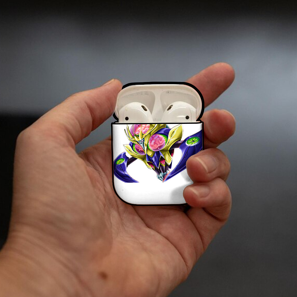遊☆戯☆王 Yu-Gi-Oh! AirPods 第2世代保護ケース ハードシェル ブラック 耐衝撃・防指紋・カラビナ付き