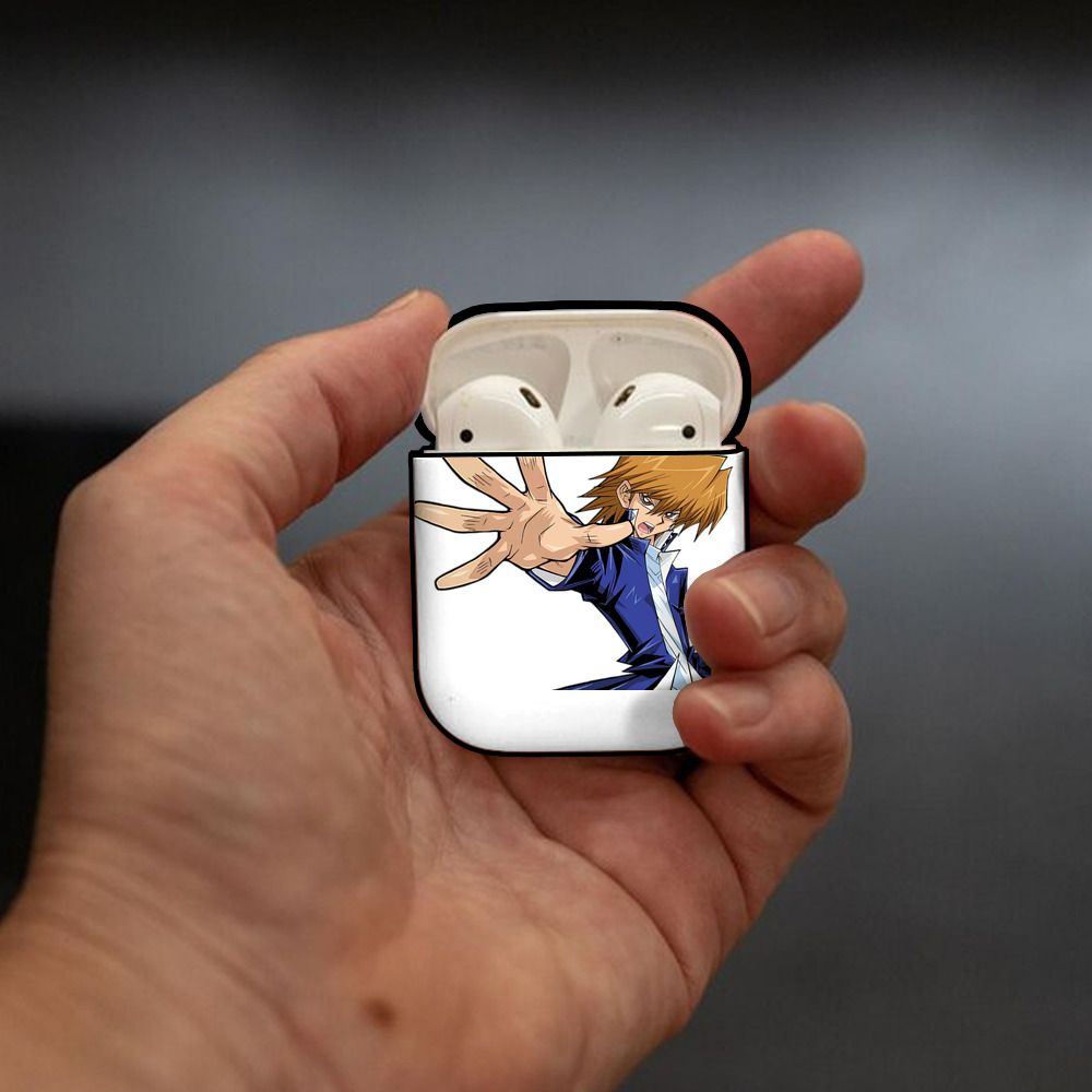遊☆戯☆王 Yu-Gi-Oh! AirPods 第2世代保護ケース ハードシェル ブラック 耐衝撃・防指紋・カラビナ付き