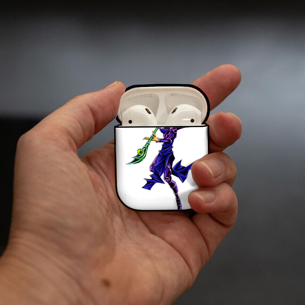 遊☆戯☆王 Yu-Gi-Oh! AirPods 第2世代保護ケース ハードシェル ブラック 耐衝撃・防指紋・カラビナ付き