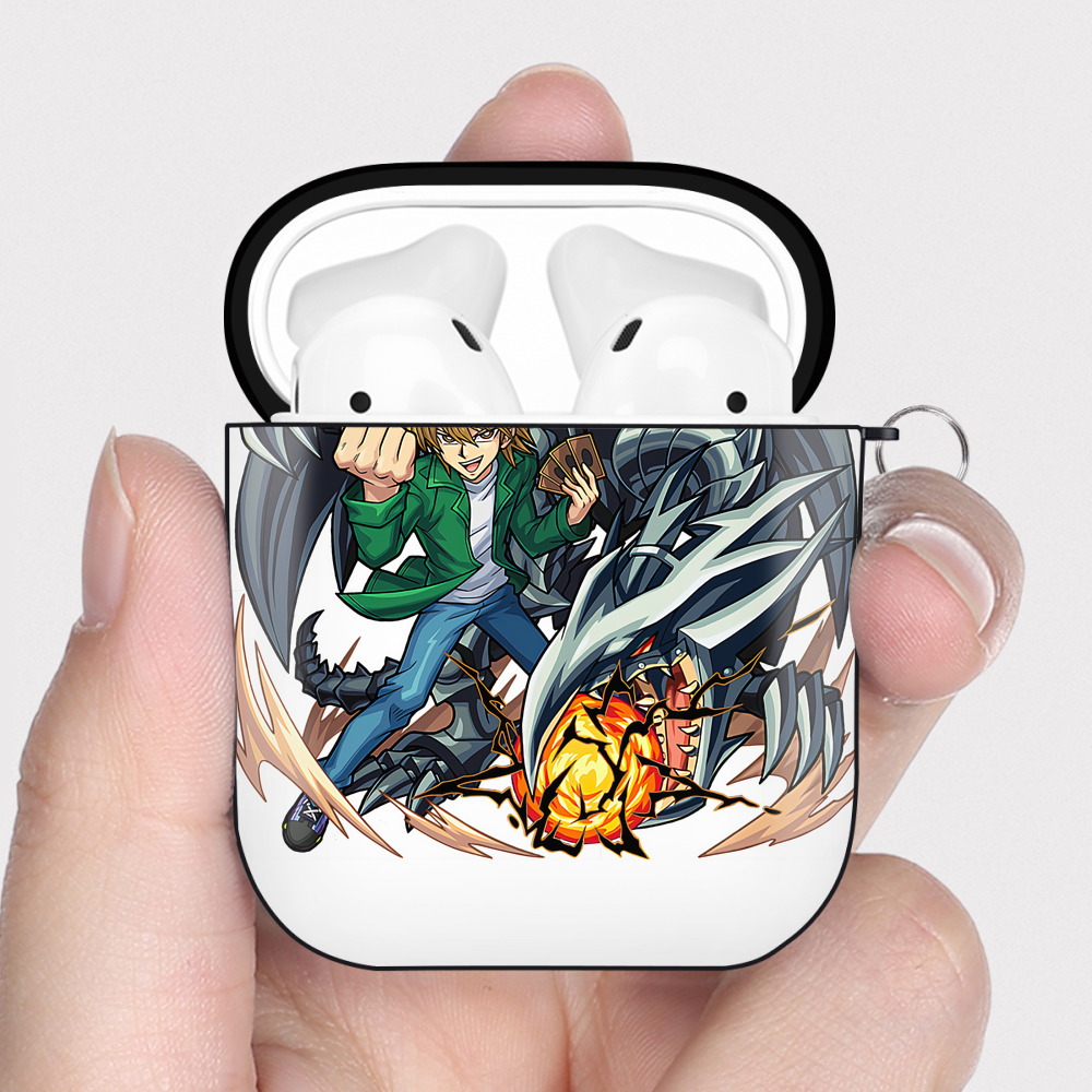 （画像用） 遊☆戯☆王 Yu-Gi-Oh! AirPods 第2世代保護ケース ハードシェル ブラック 耐衝撃・防指紋・カラビナ付き