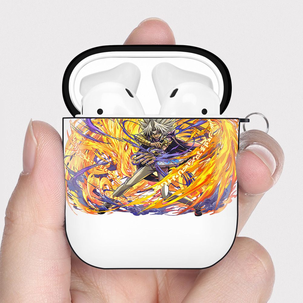 （画像用） 遊☆戯☆王 Yu-Gi-Oh! AirPods 第2世代保護ケース ハードシェル ブラック 耐衝撃・防指紋・カラビナ付き