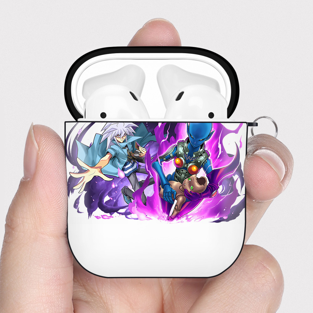 （画像用） 遊☆戯☆王 Yu-Gi-Oh! AirPods 第2世代保護ケース ハードシェル ブラック 耐衝撃・防指紋・カラビナ付き