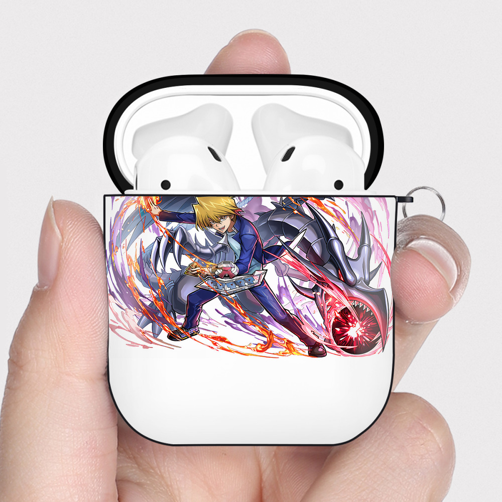 （画像用） 遊☆戯☆王 Yu-Gi-Oh! AirPods 第2世代保護ケース ハードシェル ブラック 耐衝撃・防指紋・カラビナ付き