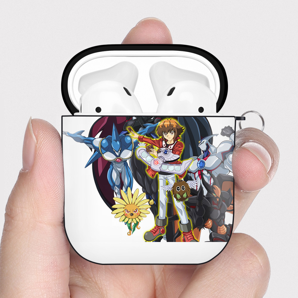 （画像用） 遊☆戯☆王 Yu-Gi-Oh! AirPods 第2世代保護ケース ハードシェル ブラック 耐衝撃・防指紋・カラビナ付き