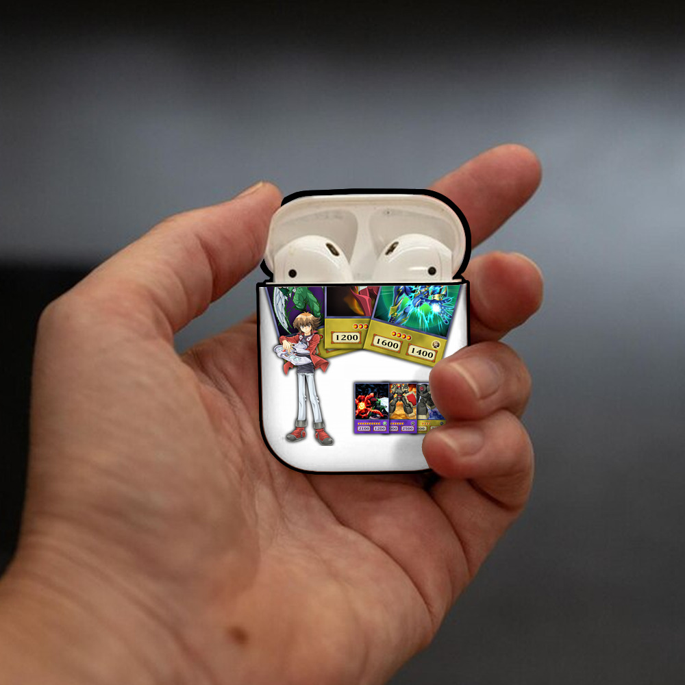 遊☆戯☆王 Yu-Gi-Oh! AirPods 第2世代保護ケース ハードシェル ブラック 耐衝撃・防指紋・カラビナ付き