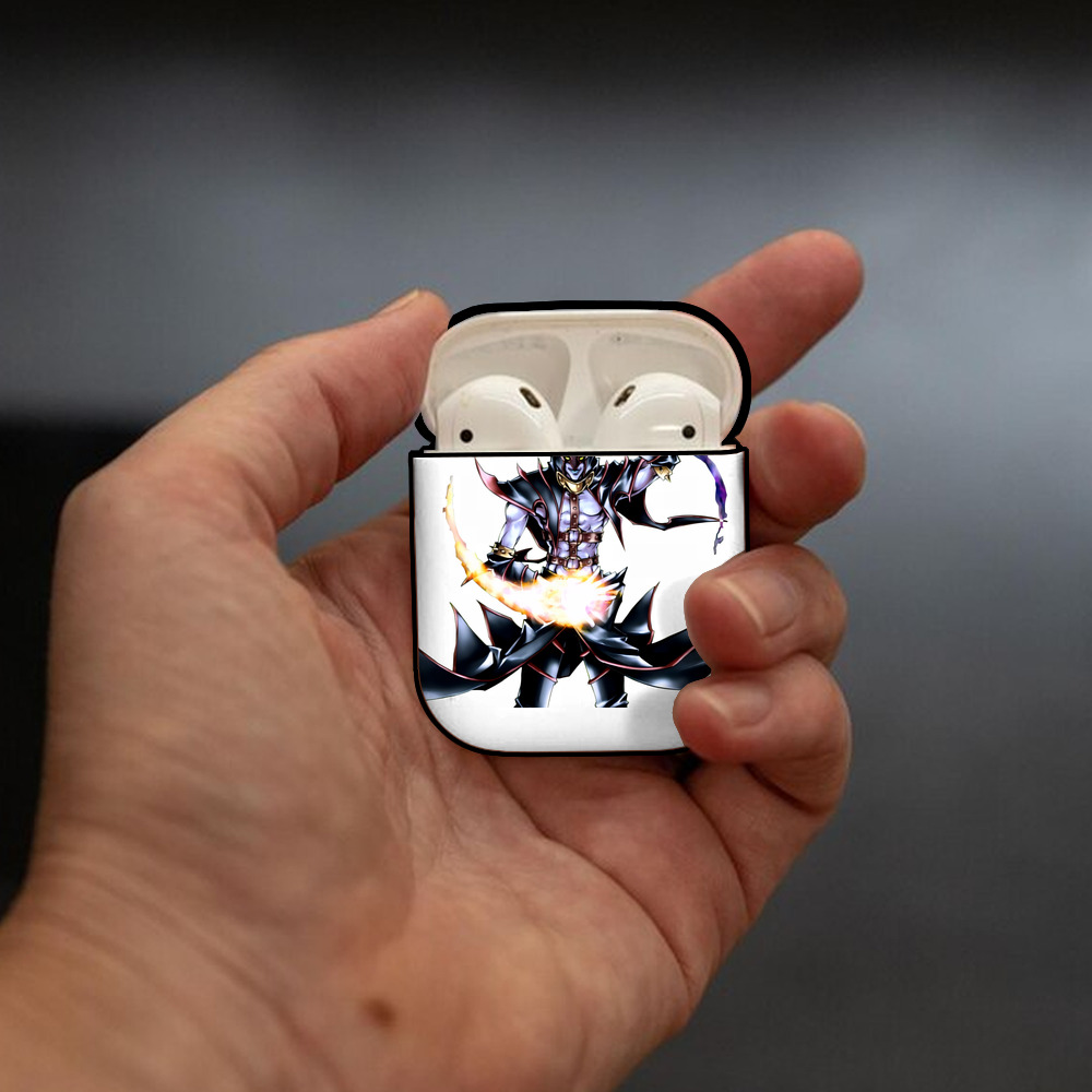 遊☆戯☆王 Yu-Gi-Oh! AirPods 第2世代保護ケース ハードシェル ブラック 耐衝撃・防指紋・カラビナ付き