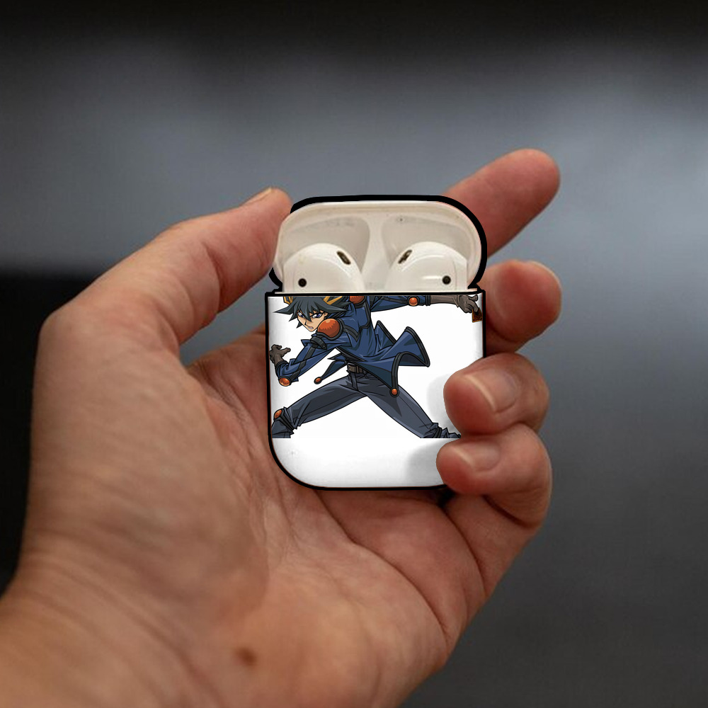 遊☆戯☆王 Yu-Gi-Oh! AirPods 第2世代保護ケース ハードシェル ブラック 耐衝撃・防指紋・カラビナ付き