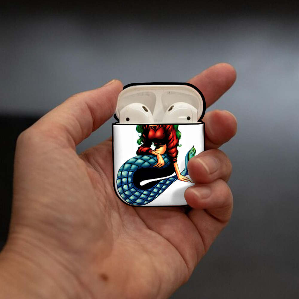 遊☆戯☆王 Yu-Gi-Oh! AirPods 第2世代保護ケース ハードシェル ブラック 耐衝撃・防指紋・カラビナ付き